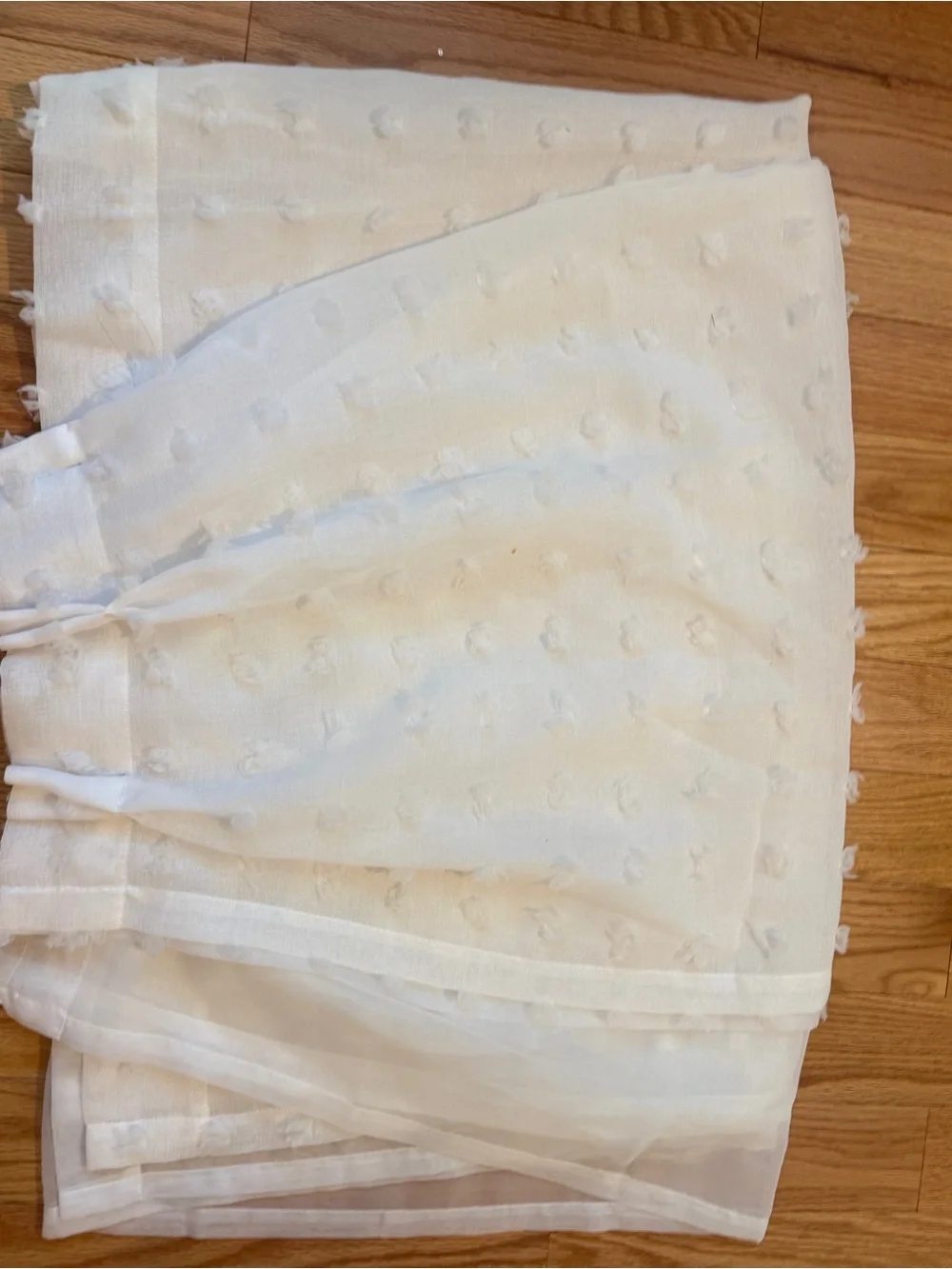 5 pieces Sheer Dot Textured Window Curtain Panel white color excellent condition